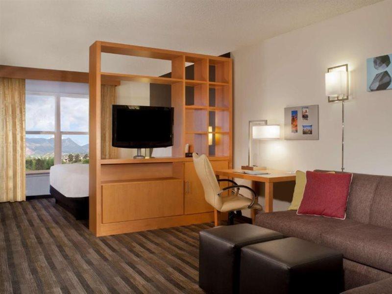 Hyatt House - University Village Colorado Springs Extérieur photo