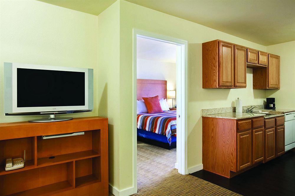 Hyatt House - University Village Colorado Springs Chambre photo